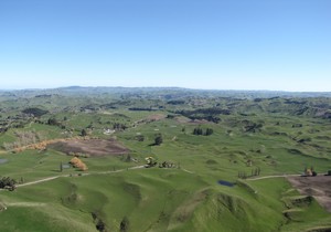 Record price obtained for high-performing breeding and finishing property in Pukeokahu district near Taihape. 